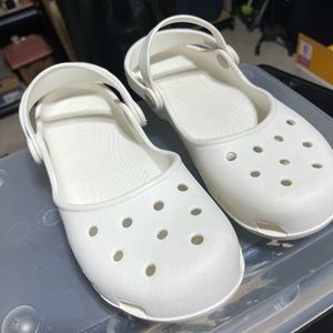 Crocs Mary Jane size 8 in white. Like new condition